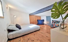 GregBnb-com - T2 CLIMATISÉ Mezzanine - Atypique - Centre Ancien